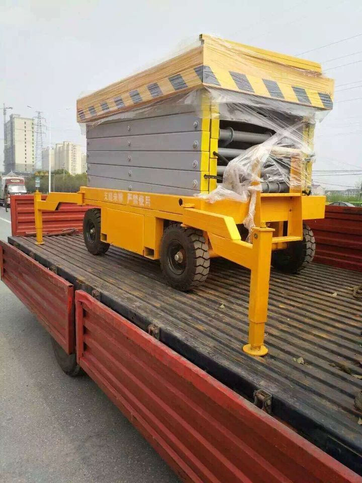 220v移動式液（yè）壓升降（jiàng）機