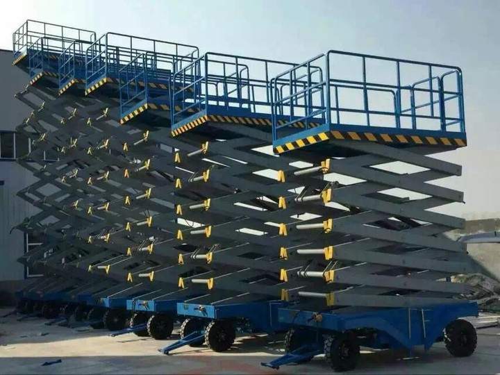 剪叉式高空作業平（píng）台