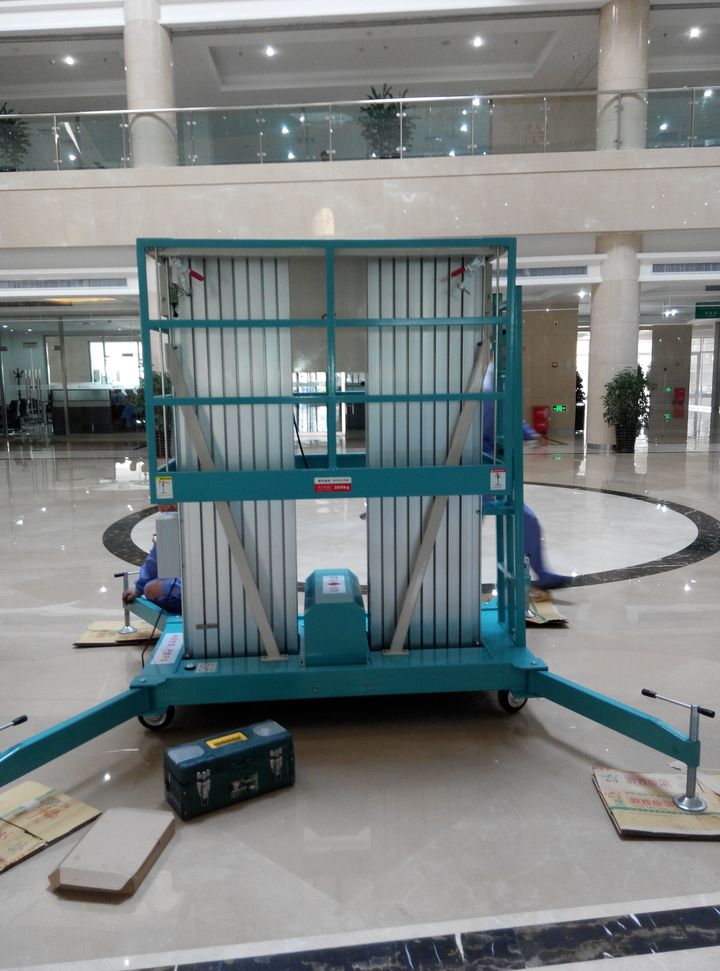 雙桅柱鋁合金升（shēng）降機